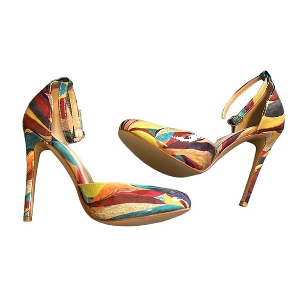 FSJ Shoes - FSJ Multi-Color Striped Rounded Toe Heels